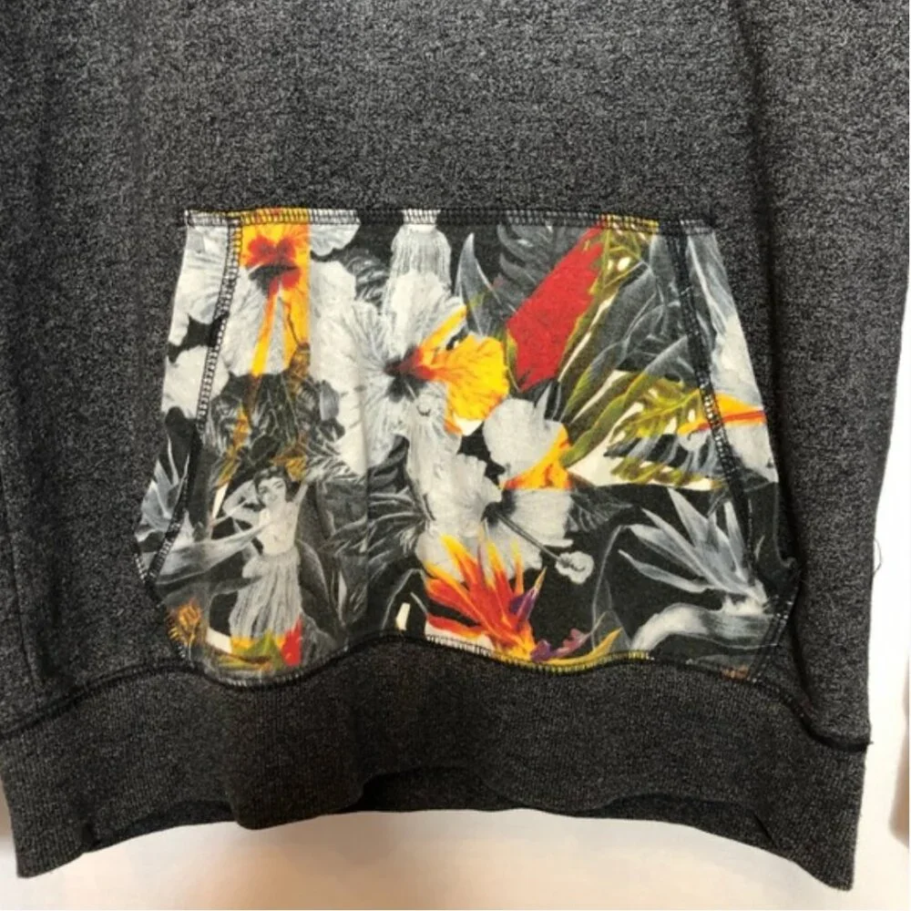 On the Byas Hawaiian Print Lightweight Gray Hoodie, Men's Small - Picture 2 of 8